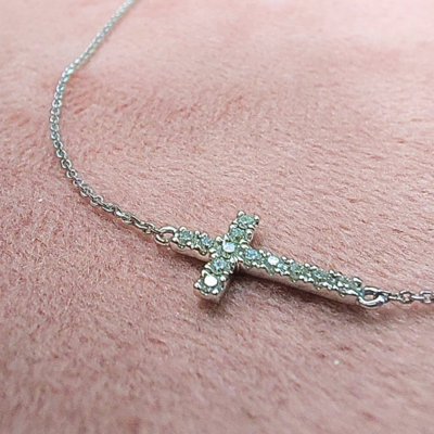 GLISST Side Cross Diamond Necklace