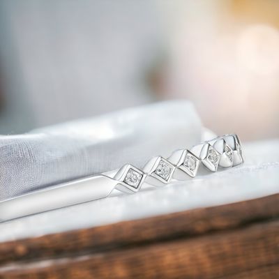 OLANE Bonds Diamond Ring OLANE Bonds Diamond Ring