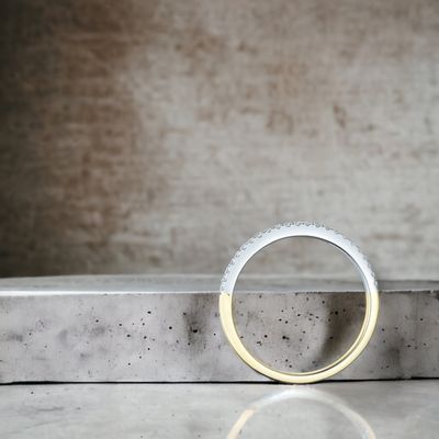 RILIO Sheer Half Eternity Ring