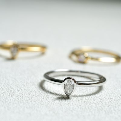 OLANE Pear Diamond Ring