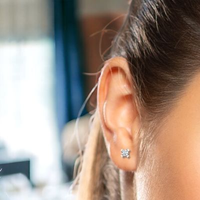 LOVEA Whisper Diamond Earrings