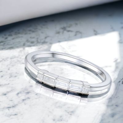 TOVAR Belt M Diamond Ring