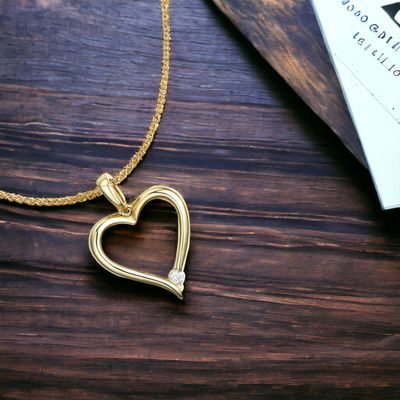 LOVEA True Heart Diamond Pendant