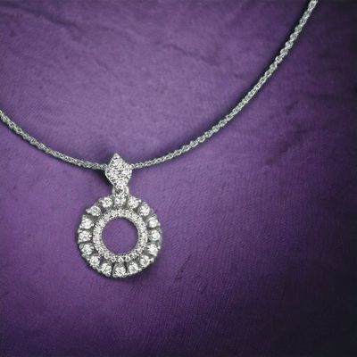 GALLI Entire Diamond Pendant