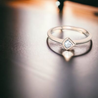 OLANE Ginkgo Diamond Ring