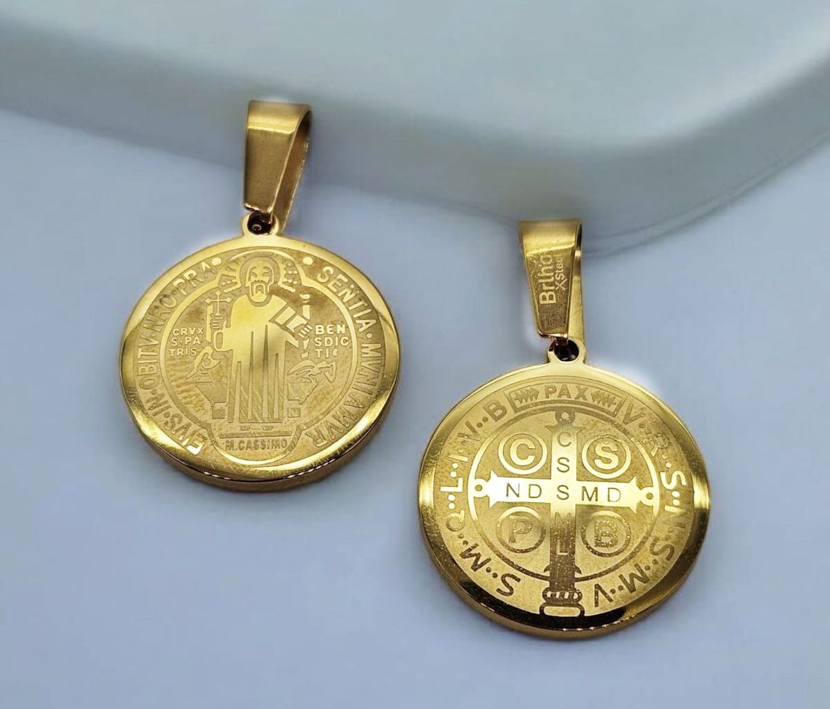 MEDALLA DE SAN BENITO EN ACERO (2 CMS DE DIAMETRO)