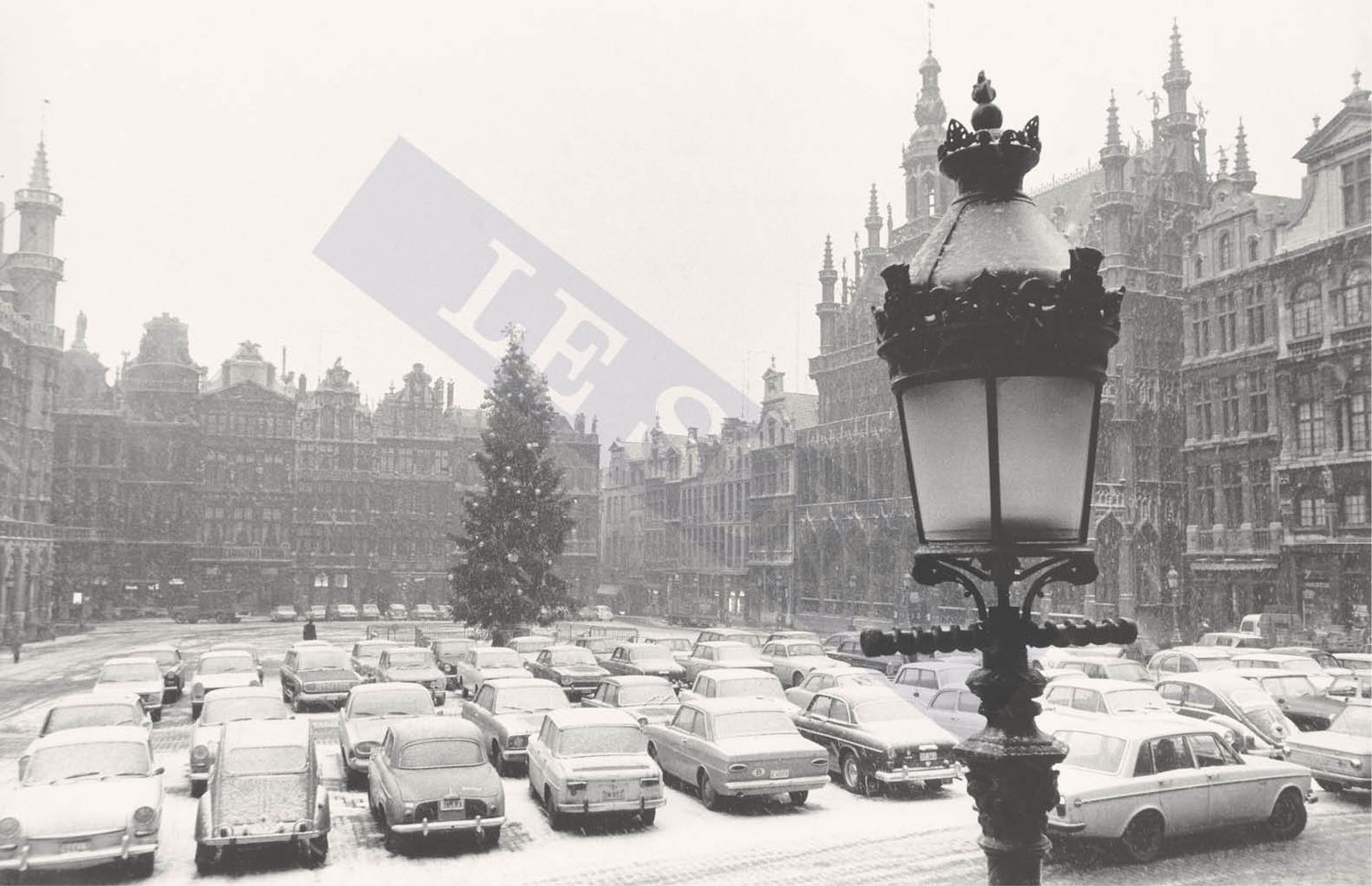 Grand-Place de Bruxelles sous la neige, 2 janvier 1970 - Le Soir/Rudolf Marton