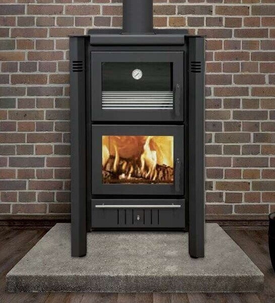 ESTUFA DE LEÑA GUINEA CON HORNO 11,8 KW FABRILOR