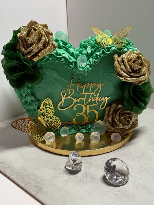 Request a Kouture Kake (2wk Notice Required)