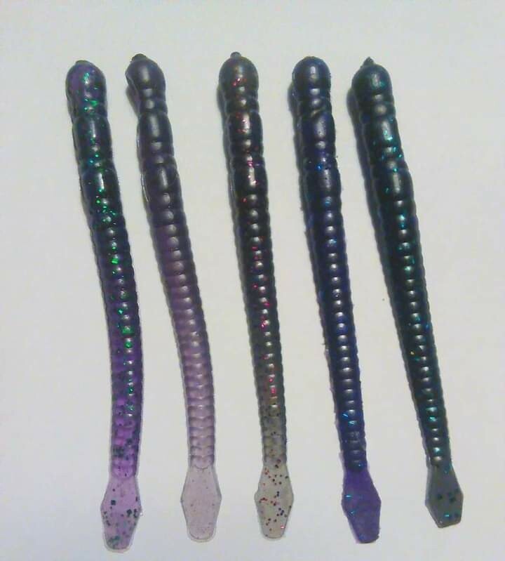 4&#39;&#39; Fliptail worm