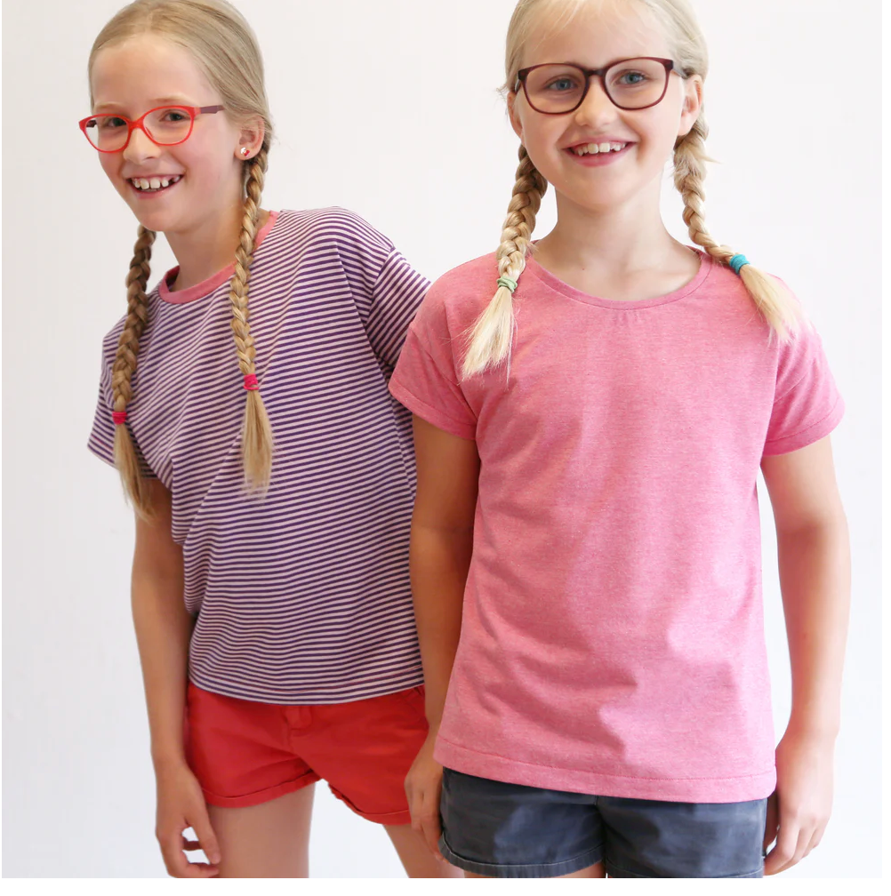 Studio Schnittreif Papierschnittmuster Tina Kinder
lässoges Basicshirt mit kurzen Ärmeln