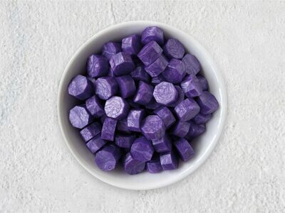 Sealing Wax Beads in Glass Bottle - Violet nacre