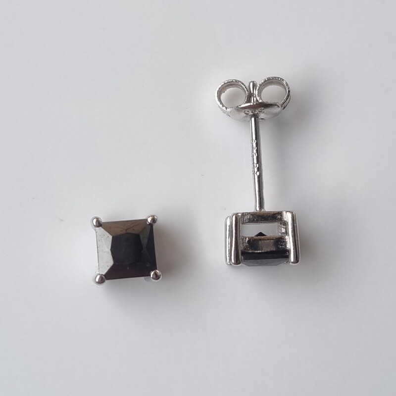 Ohrstecker Zirkonia Viereck