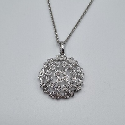 Weissgold mit Brillanten