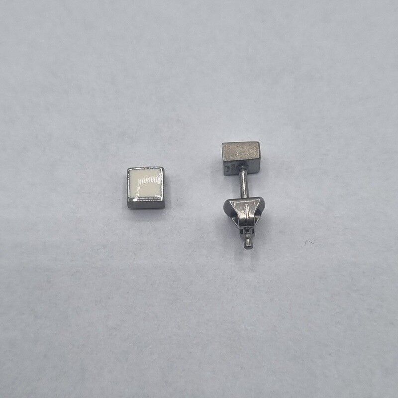 Ohrstecker Titan Email