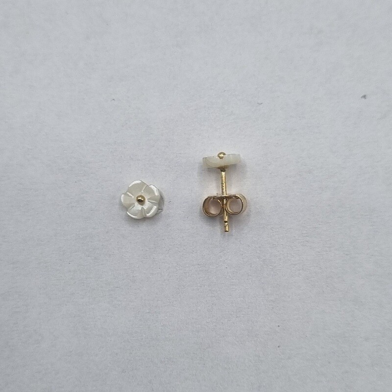 Ohrstecker Blume Perlmutt