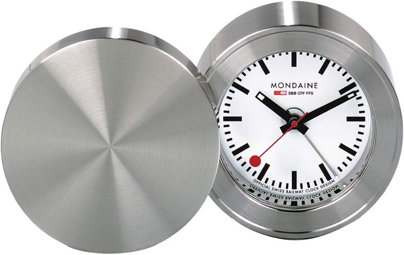 Mondaine