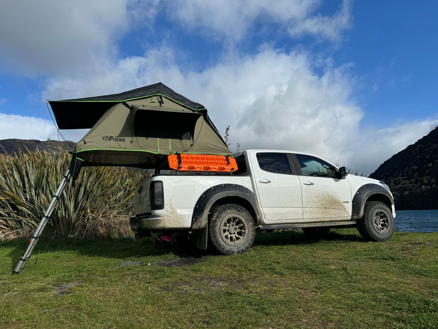 Gen4 Roof Top Tent SRT01S-140