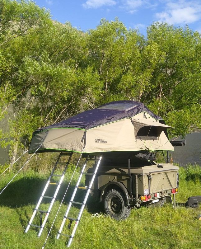 Gen4 Roof Top Tent SRT01E-200.      The California King+ mattress!