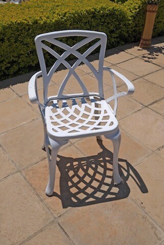 6 Seater Small Rainbow with Armrests with 85cm x 157cm Oval King Diamond Table