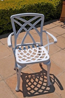 2 Seater Small Rainbow (With arms) with 62cm Leaf Table