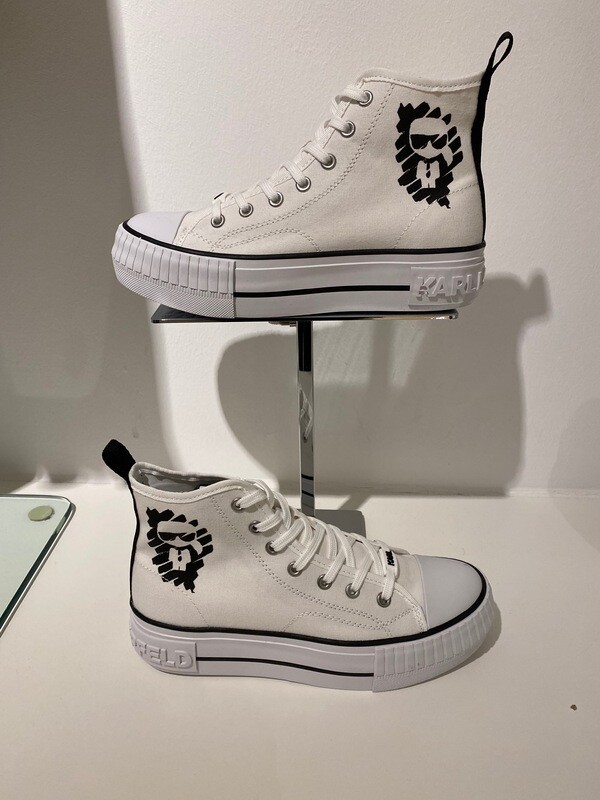Sneaker