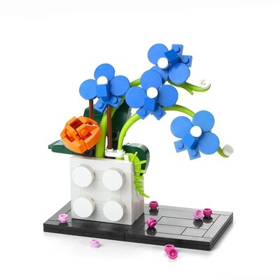 Blumenvase mit 5 Blütenvariationen