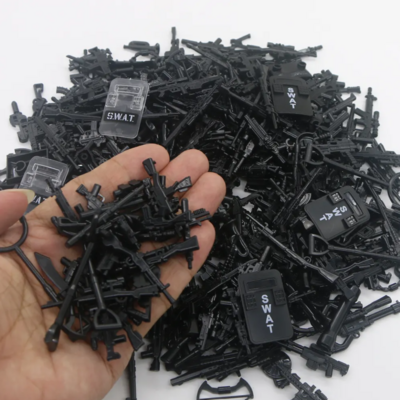 WANGE Waffen- und Zubehör-Set für Minifiguren, 100+ Klemmbausteine