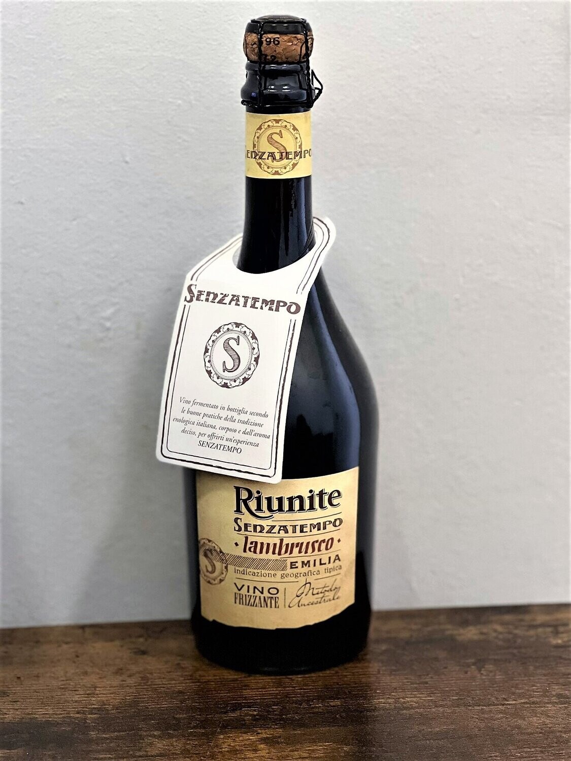 Riunite Senzatempo Lambrusco Emilia N.V.