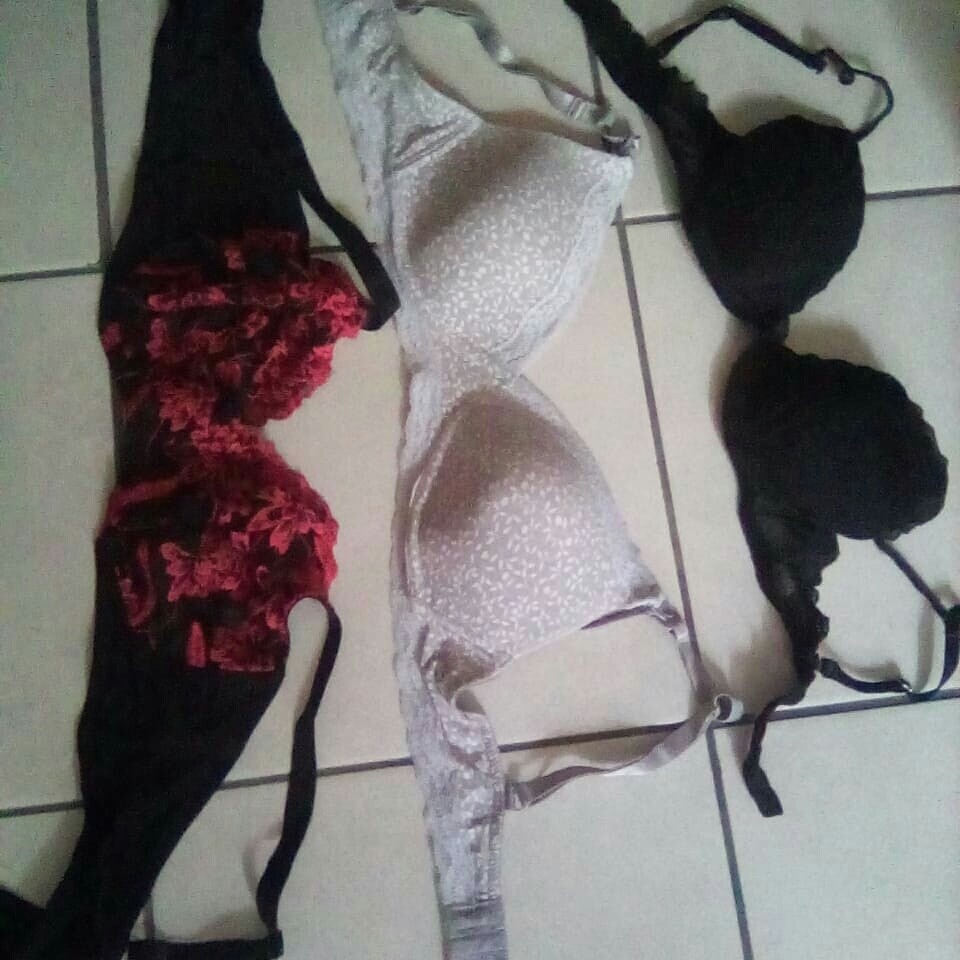 SAMPLE. Bras and underwear 