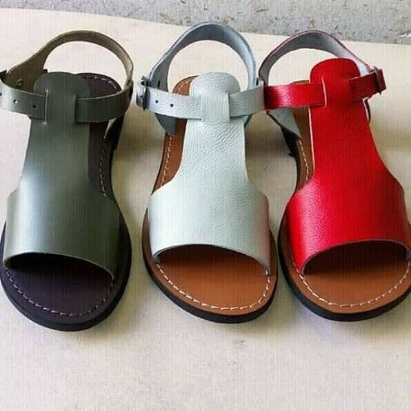 Sandles