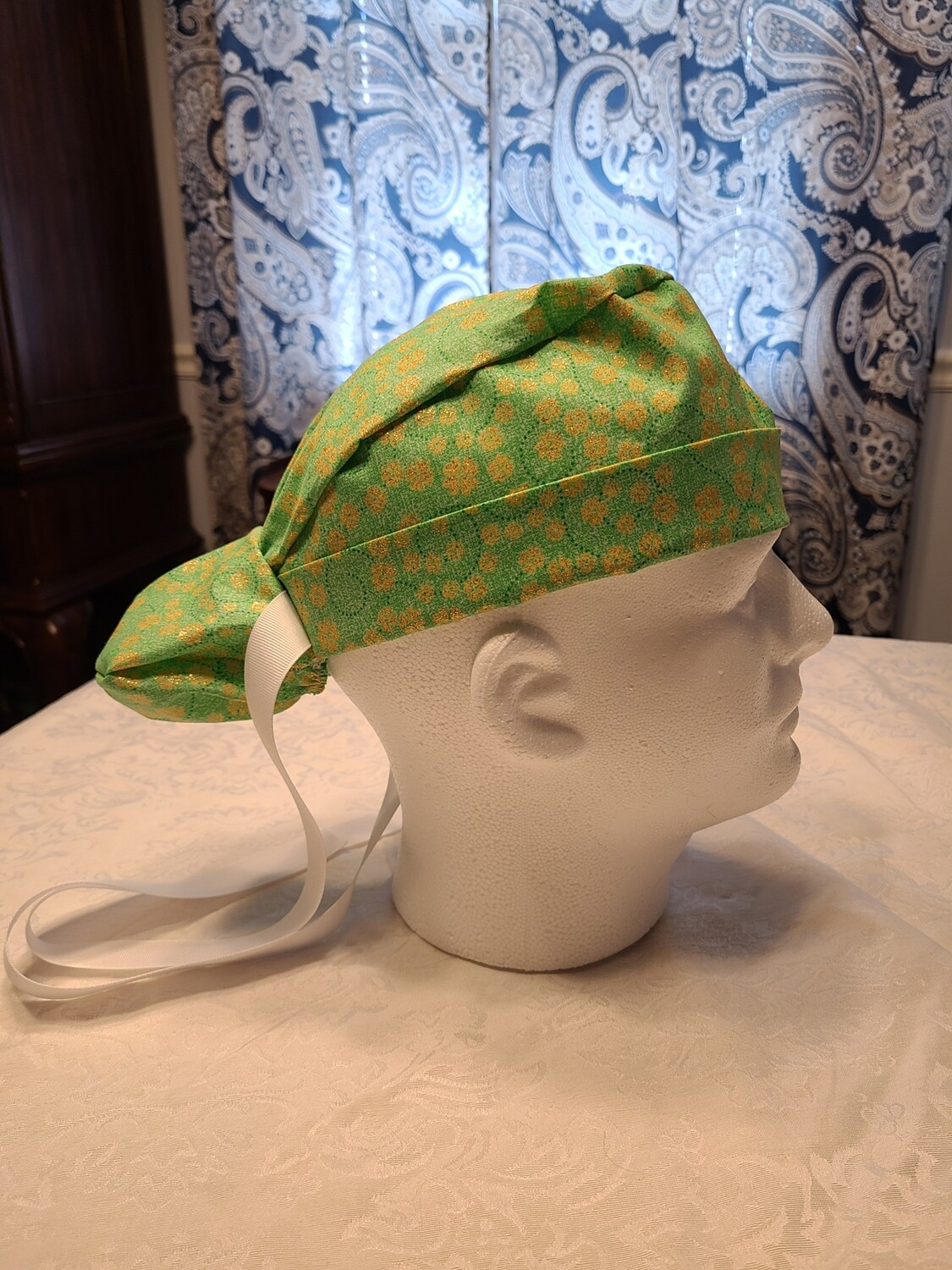 Pale Green &amp; Gold Shamrock Ponytail