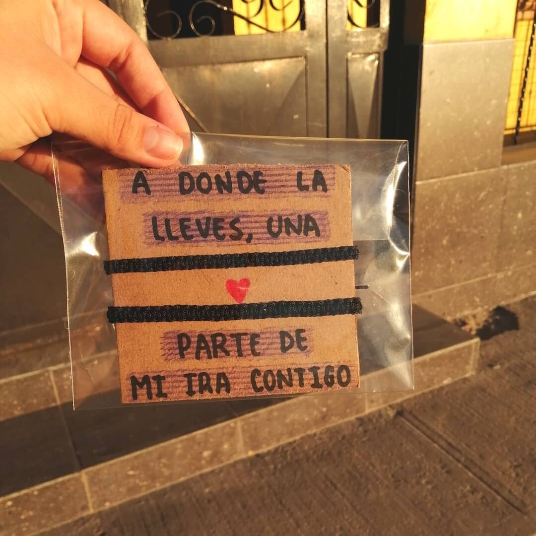 Duo de pulseras de nudo plano