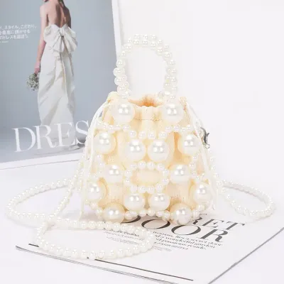 Sac de soirée en perles synthétiques fait main