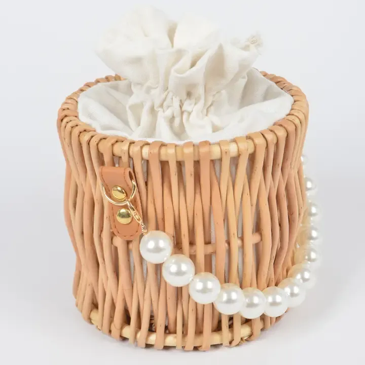 Sac à mains Pochette en bambou avec manche en fausse perle