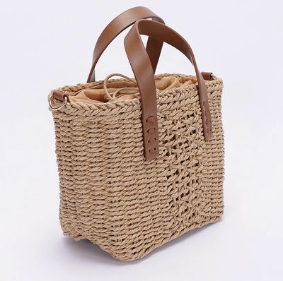 Sac panier en paille synthétique Sac panier en paille synthétique