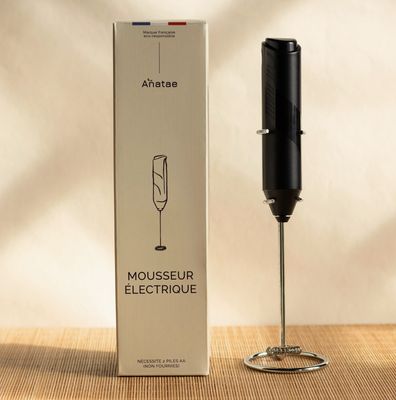 ELECTRIC MATCHA FROTHER – The perfect companion for smooth, creamy matcha without lumps