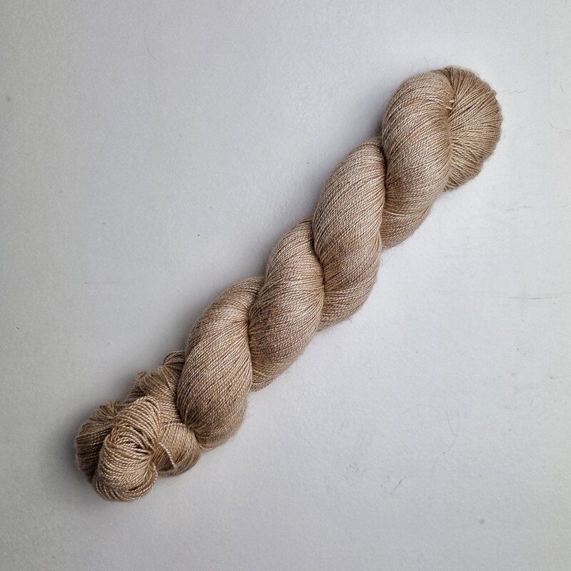 Silky Camel Lace- Ufarvet  