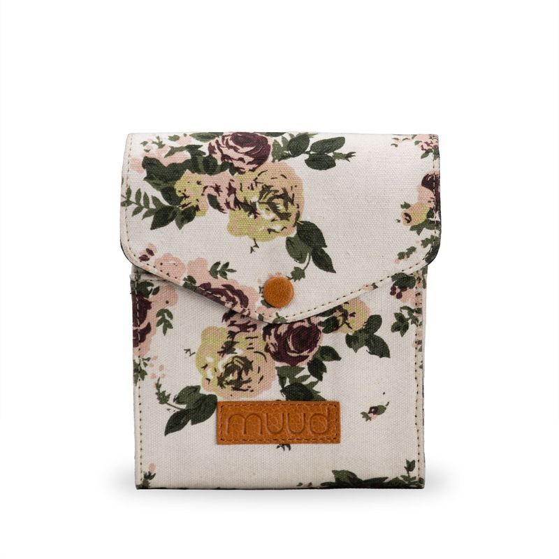Betina Canvas