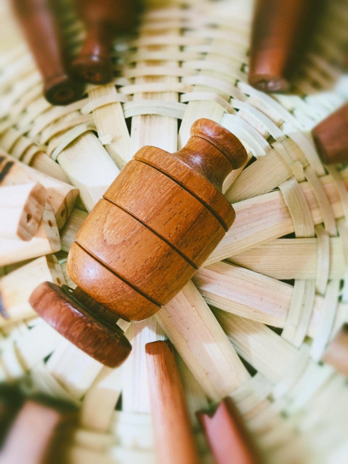 Hiter de Madera con tapa Carga Grande para fumar Mezcla Floral.
