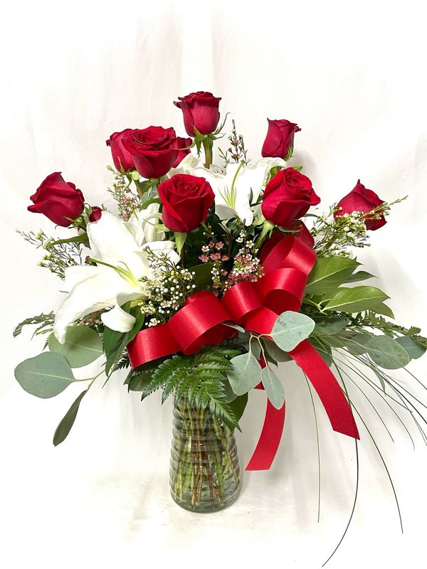 Dz. Premium Red Rose With Lily