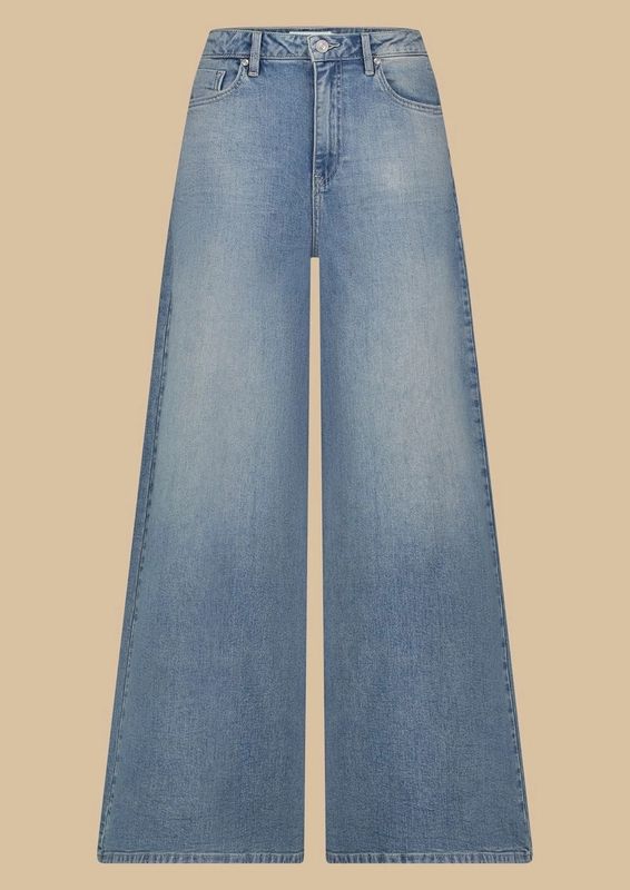 Circle of trust jeans