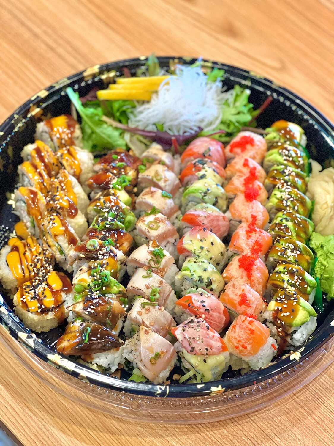 Sushi & Co Special Tray