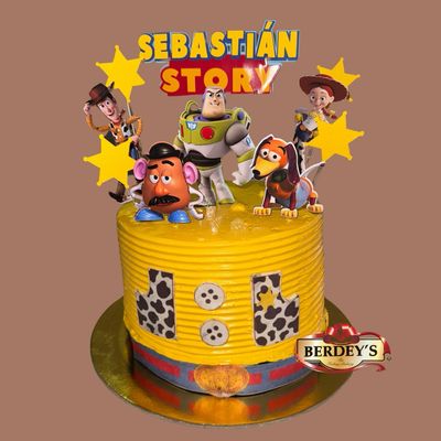 Torta Personalizada con Topper para Cumpleaños