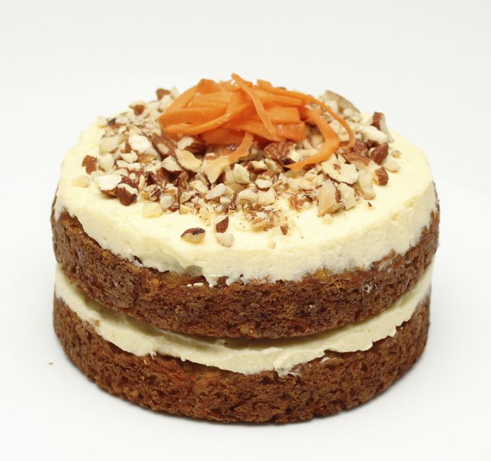torta de zanahoria en Bogotá con crema de queso Berdeys