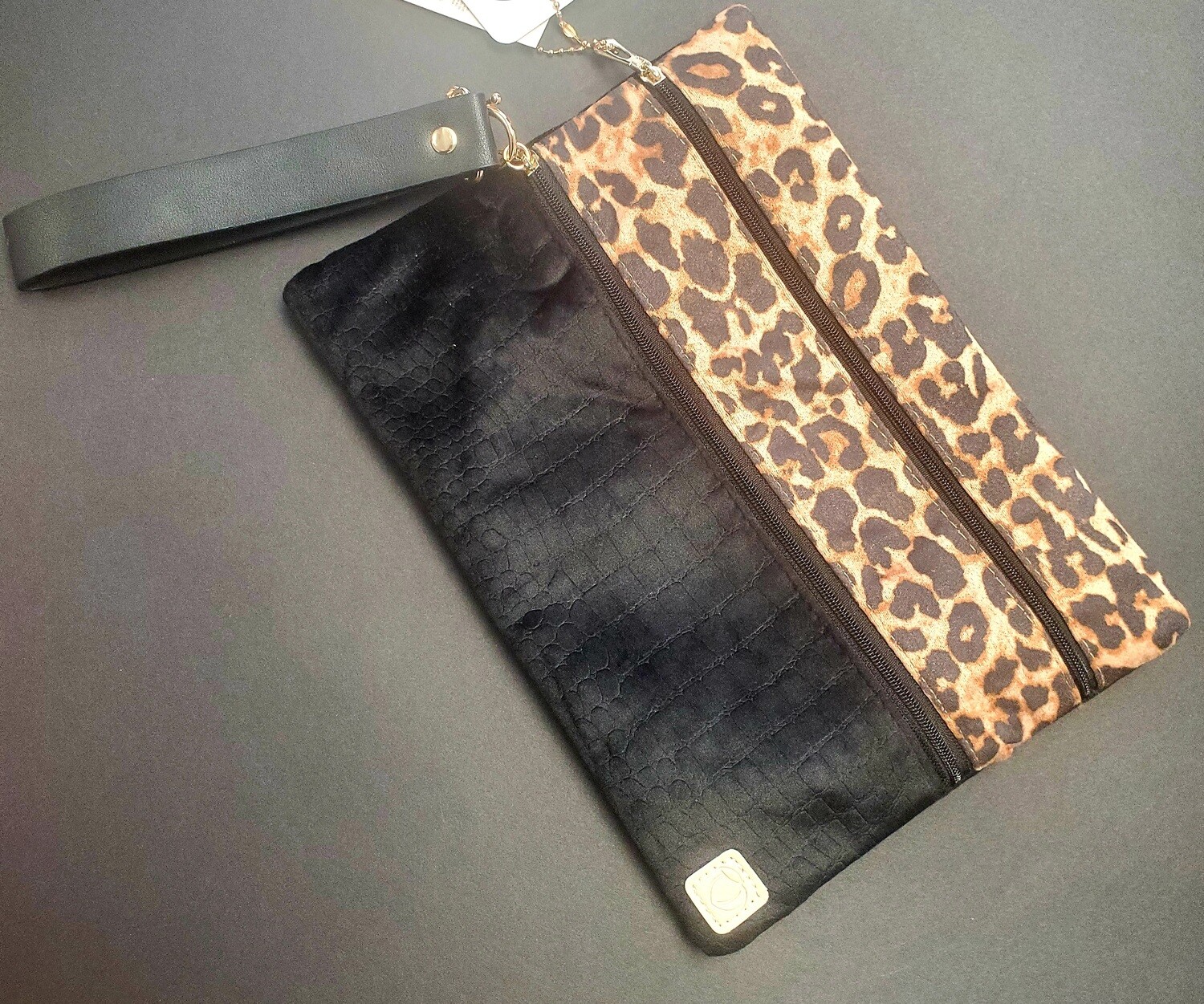 Black Velvet Leopard Versi Bag