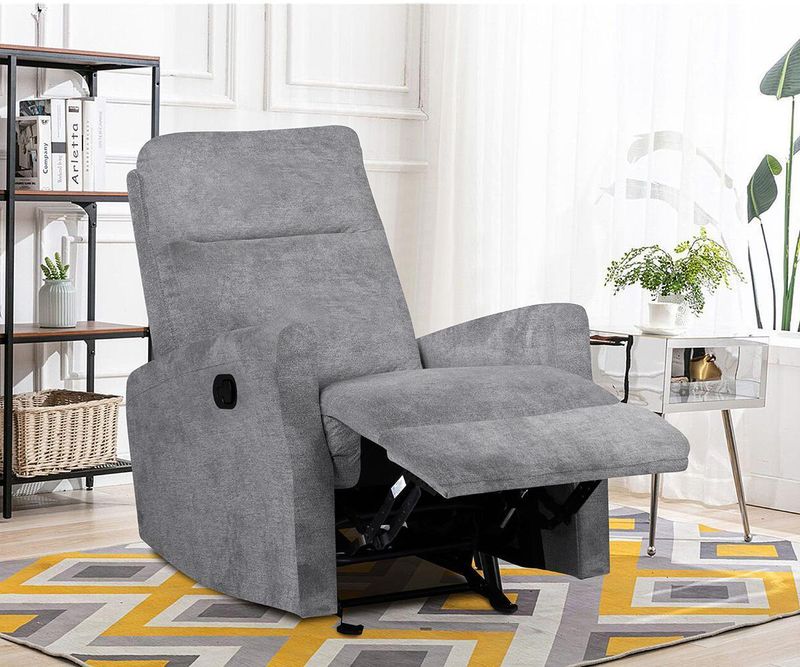 ZOYA CHAIR