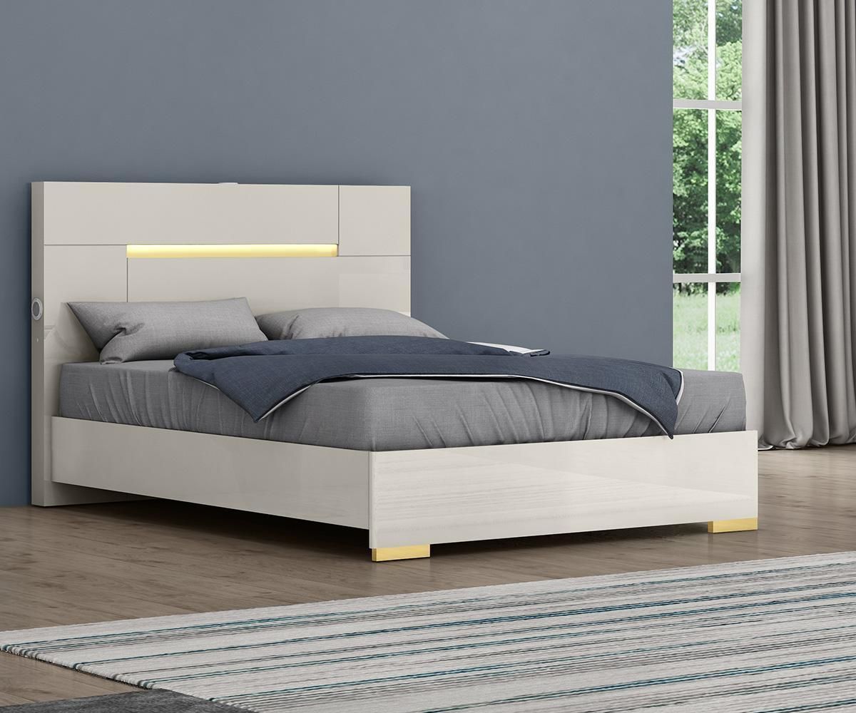 TRITON QUEEN BED