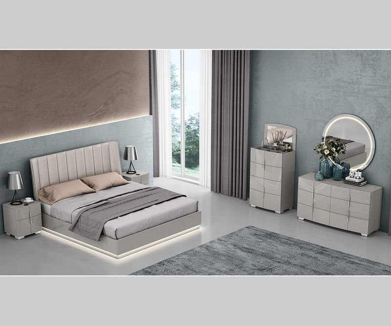 Chrisley Set