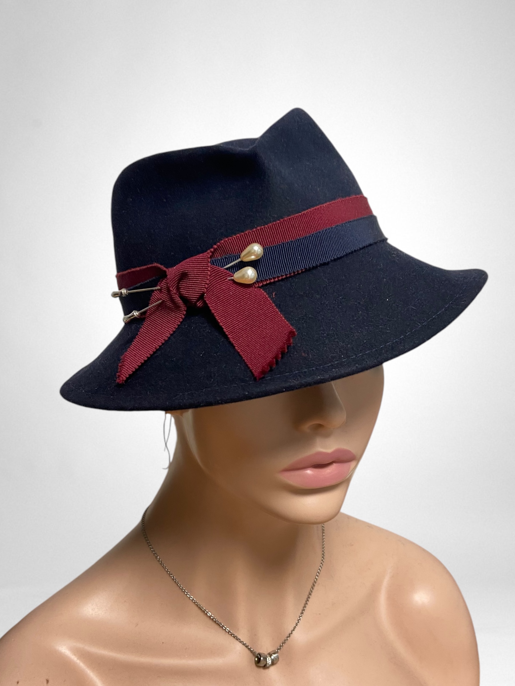 Fedora im Stil der 1940er Jahre